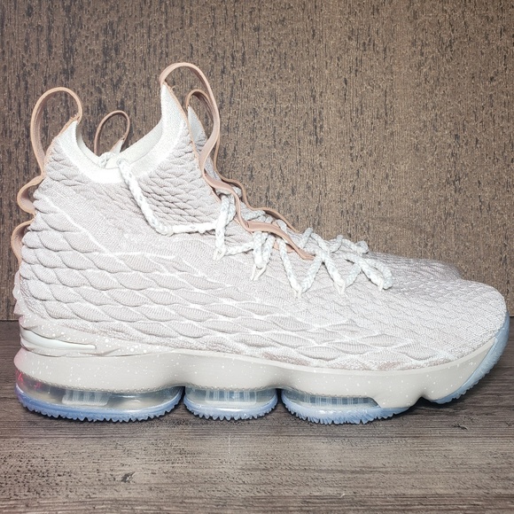 Nike LeBron 15 GHOST EDITION XV String NEW - Picture 2 of 8